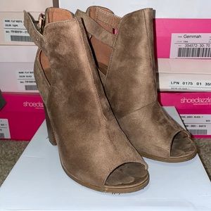 Vici - open toe booties